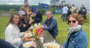 Nos salariés ont organisé ce traditionnel barbecue dans le but de favoriser les relations entre collègues, le tout dans une atmosphère amicale et détendue. C’est une nouvelle fois réussi !
